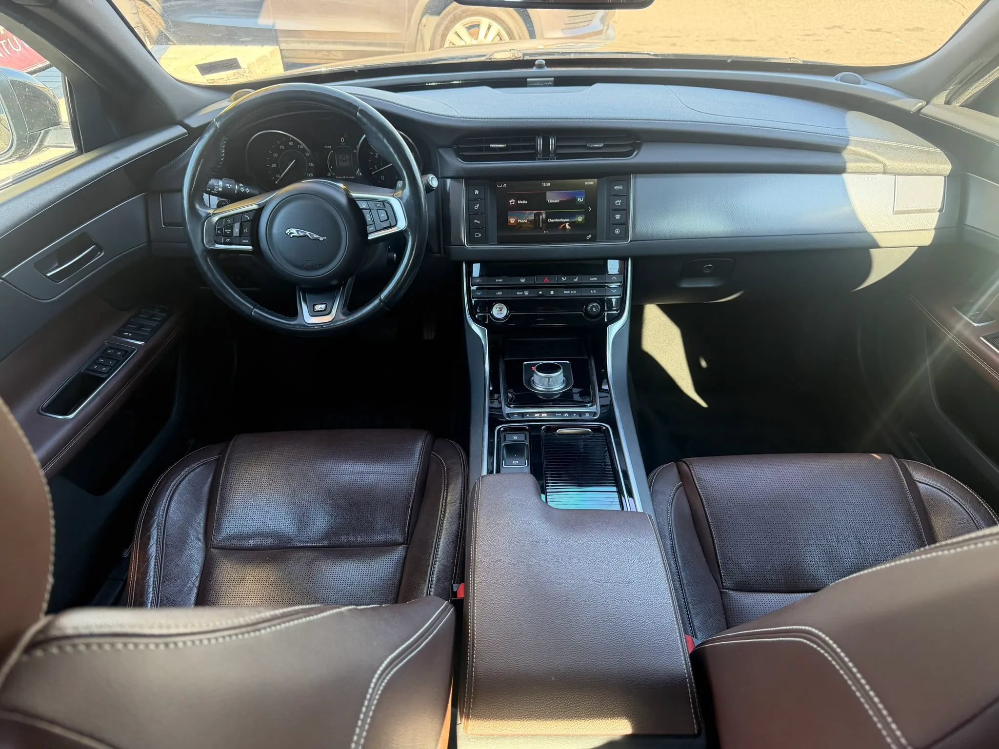 Used 2016 Jaguar XF R-Sport RWD image 13