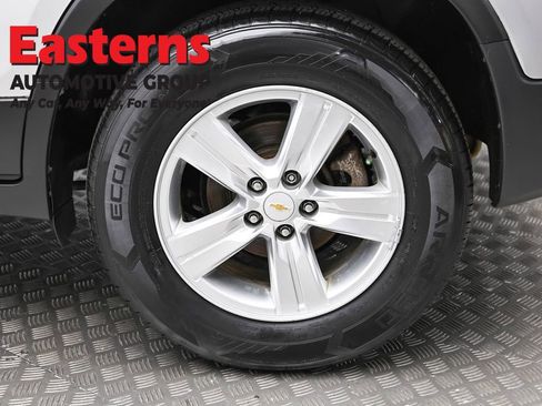 Used 2018 Chevrolet Trax LT w/ LT Convenience Package image 8