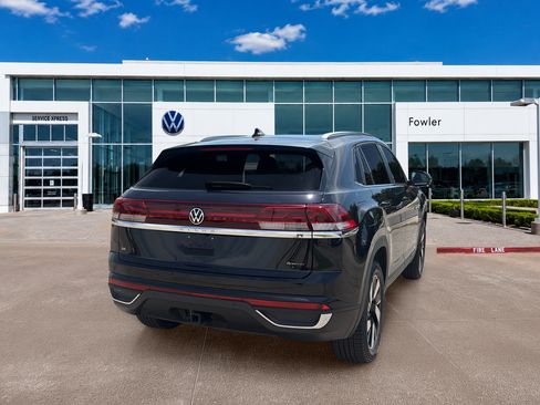 New 2026 Volkswagen Atlas Cross Sport SE AWD/4WD image 6
