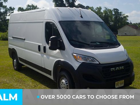 Used 2025 RAM ProMaster 2500 w/ Convenience Group FWD image 2