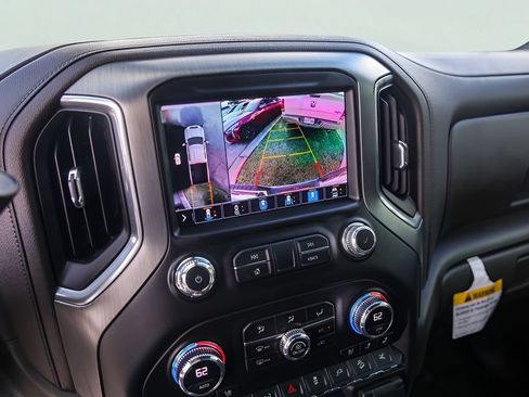 Used 2023 GMC Sierra 2500 Denali w/ Denali Ultimate Package AWD/4WD image 20