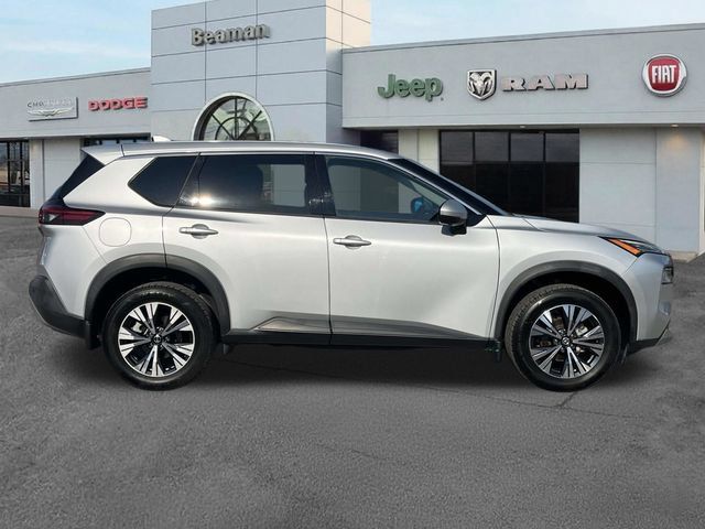 Used 2021 Nissan Rogue SV FWD image 8