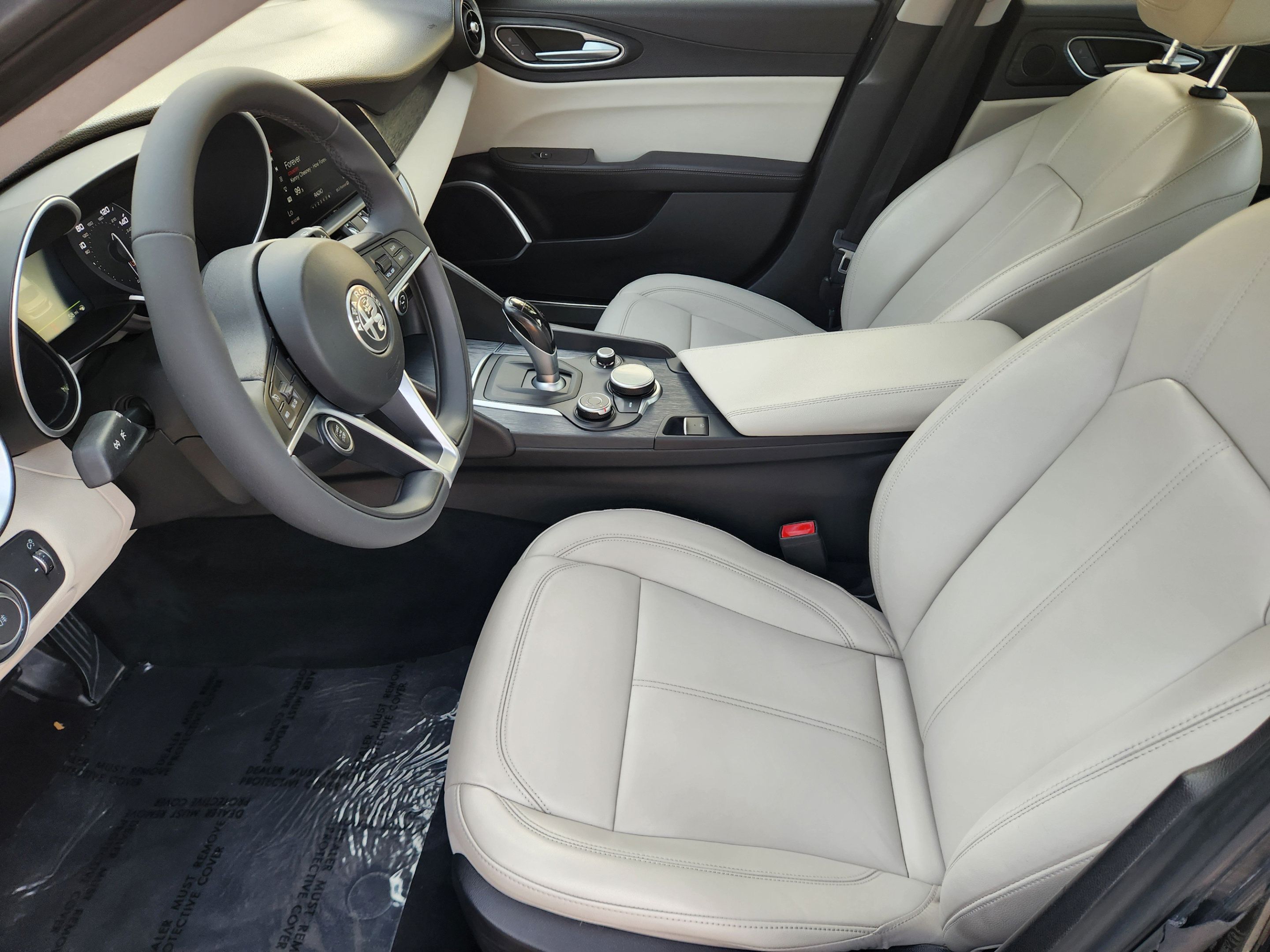 Used 2019 Alfa Romeo Giulia w/ Nero Edizione RWD image 5