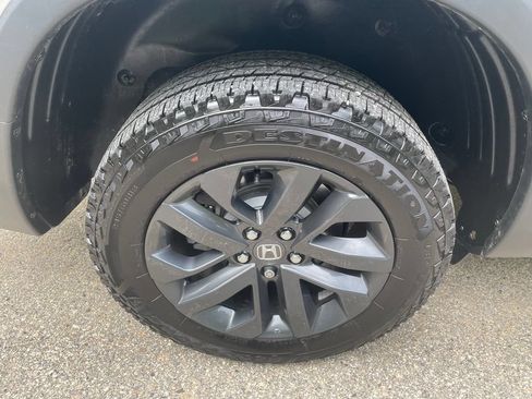 Certified 2026 Honda Ridgeline Sport image 6