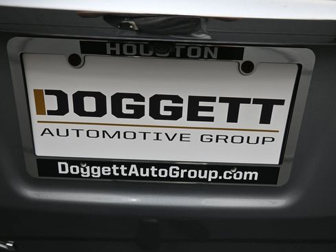 Used 2024 GMC Terrain SLE image 2