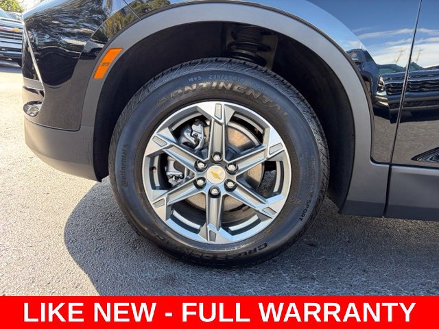 Used 2026 Chevrolet Blazer LT FWD image 9