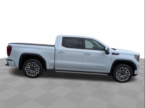 New 2026 GMC Sierra 1500 Denali Ultimate image 3