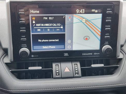 Used 2019 Toyota RAV4 Limited image 18