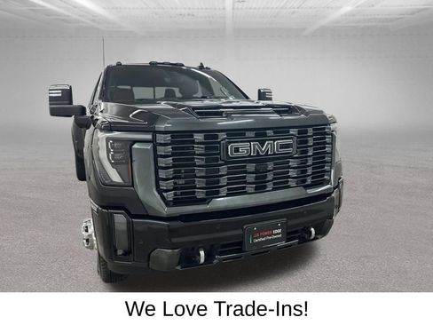 Used 2024 GMC Sierra 3500 Denali Ultimate AWD/4WD image 3