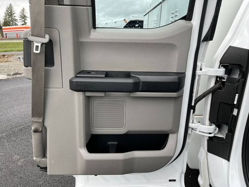 Used 2017 Ford F350 XL w/ Power Equipment Group AWD/4WD image 18