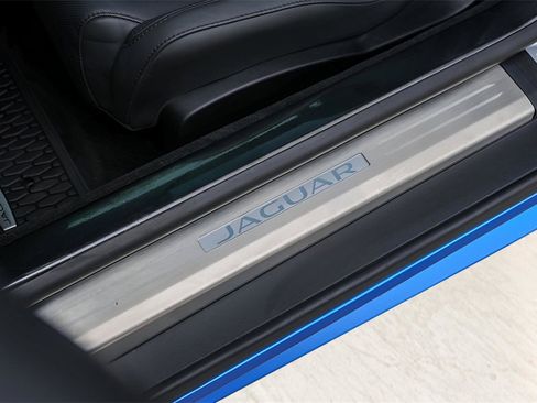 Used 2023 Jaguar F-TYPE R image 8