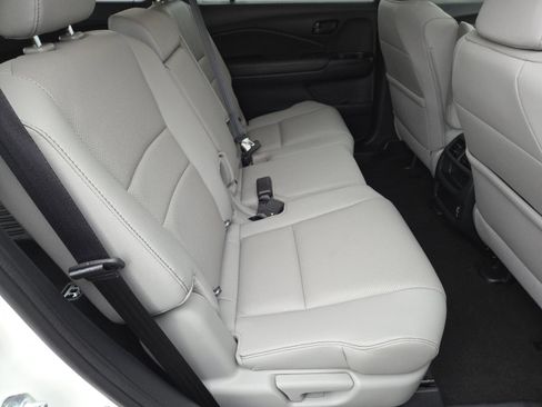 Used 2023 Honda Passport EX-L image 19