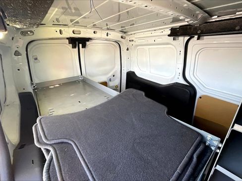 Used 2017 Ford Transit Connect XL image 28