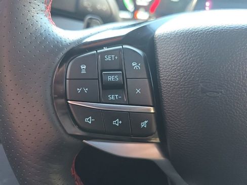 Used 2025 Ford Explorer ST image 26