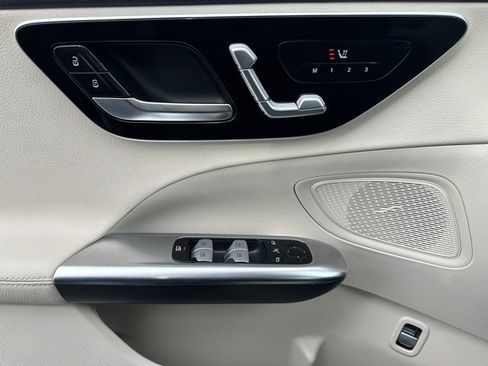 Used 2023 Mercedes-Benz C 300 4MATIC Sedan image 16