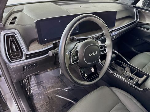 Used 2024 Kia Sorento SX Prestige w/ Sage Leather Package image 23