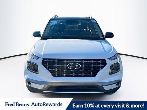 New 2026 Hyundai Venue SEL FWD image 2