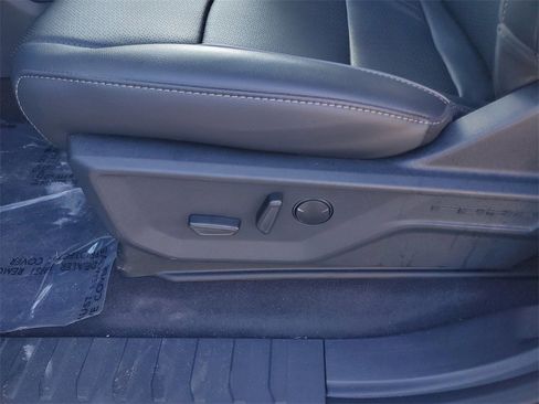 New 2025 Ford F150 Lariat w/ Equipment Group 501A Mid image 9