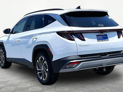 Certified 2025 Hyundai Tucson Limited FWD image 6