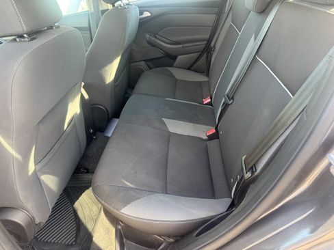 Used 2013 Ford Focus SE image 8