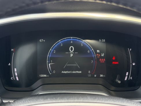 Used 2024 Toyota Corolla Cross XLE w/ Convenience Package image 25