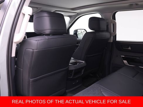Used 2024 Toyota Tundra Limited AWD/4WD image 11