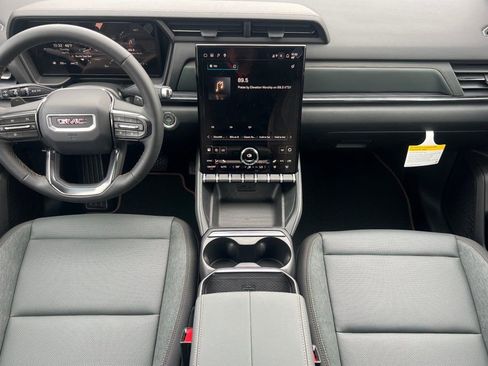 New 2026 GMC Terrain AT4 w/ Technology Package II AWD/4WD image 10