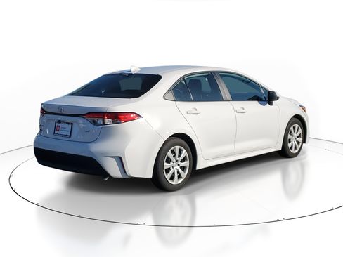 Certified 2025 Toyota Corolla LE image 4