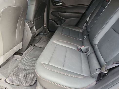 Used 2025 Chevrolet Trax RS w/ Driver Confidence Package FWD image 22