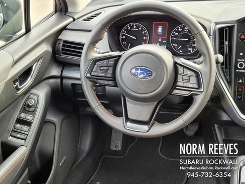 Certified 2025 Subaru Crosstrek 2.5i Limited w/ Crosstrek Mirror Package image 6