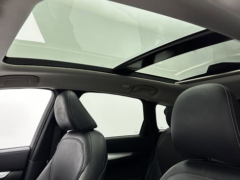 Used 2019 INFINITI QX50 Essential w/ Premium Heat Package image 5