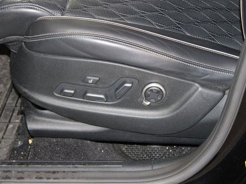 Used 2022 Genesis GV70 3.5T Sport w/ Sport Advanced Package image 16