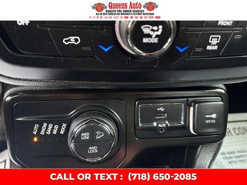 Used 2021 Jeep Renegade Trailhawk image 49