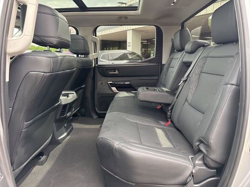 Used 2024 Toyota Tundra Limited AWD/4WD image 34