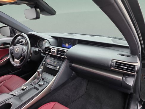 Used 2018 Lexus IS 300 F Sport w/ F Sport Package image 29