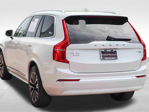Used 2025 Volvo XC90 T8 Plus w/ Protection Package Premier AWD/4WD image 5