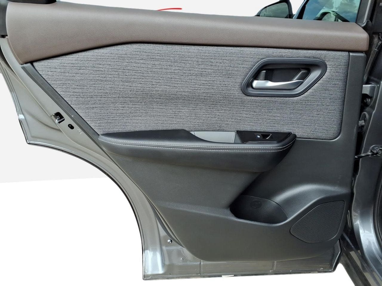Used 2023 Nissan Rogue SV AWD/4WD image 11