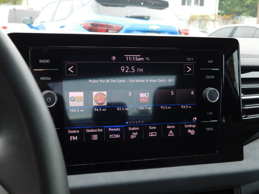 Used 2026 Volkswagen Jetta SE FWD image 20