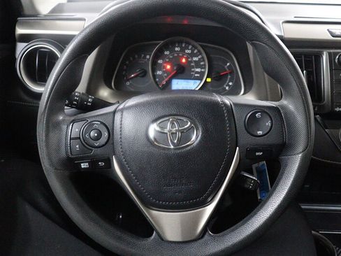 Used 2015 Toyota RAV4 XLE AWD/4WD image 10