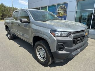 Used 2023 Chevrolet Colorado W/T video 1