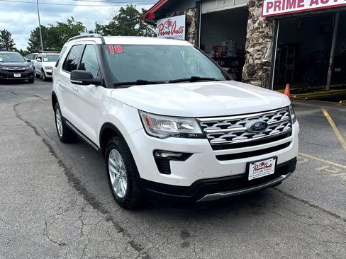 Used 2018 Ford Explorer XLT w/ Equipment Group 202A AWD/4WD image 1