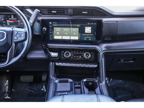 Used 2024 GMC Sierra 2500 AT4X AWD/4WD image 13