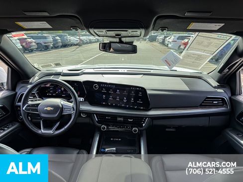 Used 2025 Chevrolet Tahoe LT AWD/4WD image 16