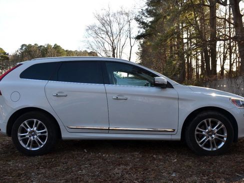 Used 2015 Volvo XC60 3.2 Premier Plus image 4