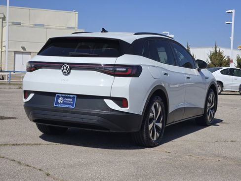 Used 2023 Volkswagen ID.4 Pro image 7