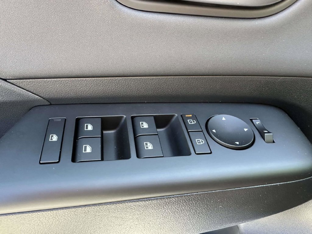 New 2026 Hyundai Kona SEL Premium AWD/4WD image 33