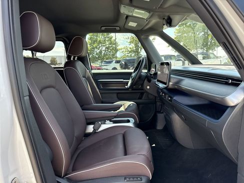 New 2025 Volkswagen ID. Buzz Pro S image 22