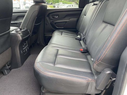 Used 2021 Nissan Titan PRO-4X w/ Pro-4x Convenience Package AWD/4WD image 12