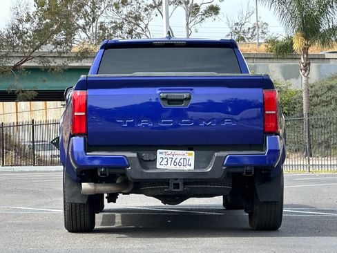 Used 2024 Toyota Tacoma TRD Sport RWD image 4