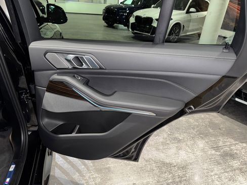 New 2026 BMW X5 xDrive50e image 10